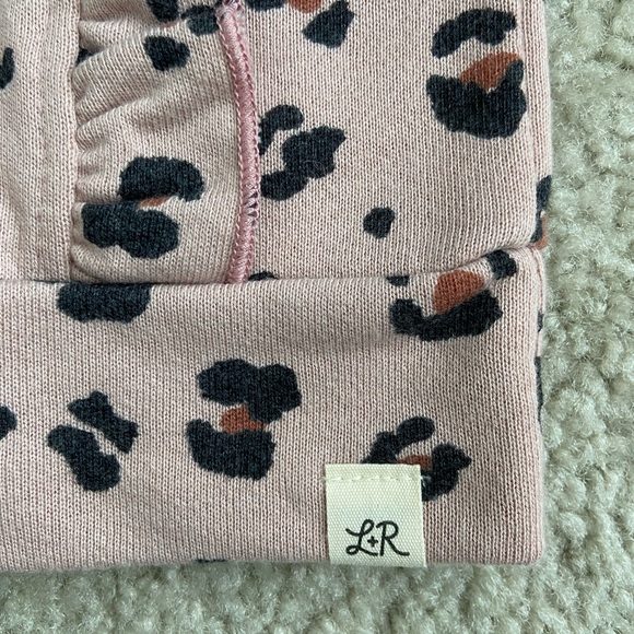 Little Road Co Lulu and Roo 2T NWOT Pink Suede Cheetah Flutter Sweatshirt - Picture 2 of 5